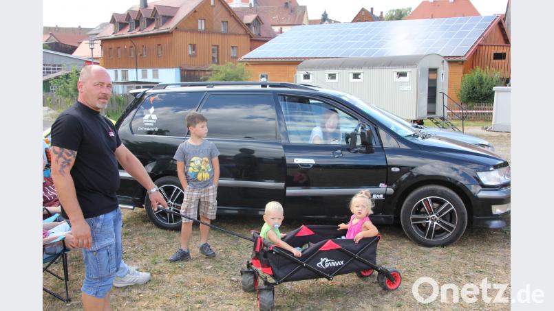 Zum 19. Stiftland-Treffen des Mitsubishi-Clubs Bayern brachten viele Teilnehmer wieder ihre Familien mit. kro