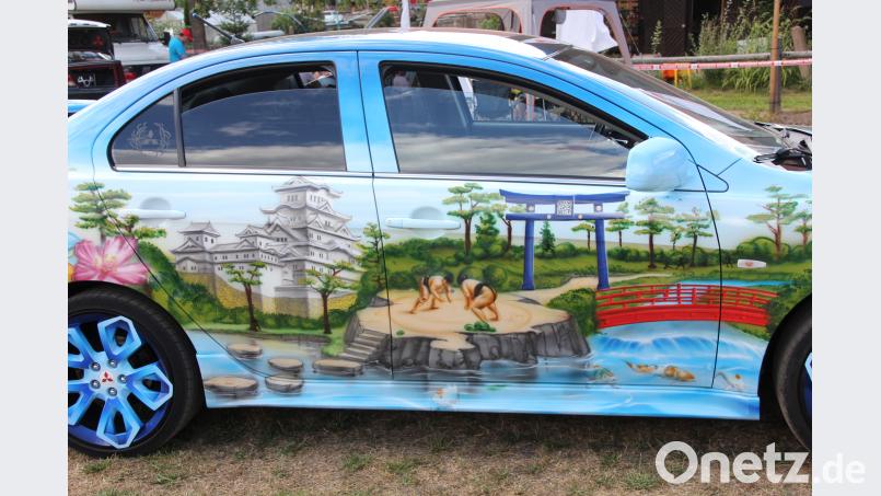 Ein Hingucker ist dieses Airbrush-Design mit japanischen Motiven. kro