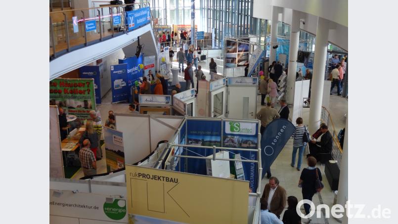 Blick in die Baumesse des Jahres 2017: Bild: messe.ag exb