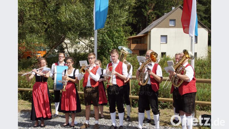 Die Blaskapelle Weiding begleitete den Festakt musikalisch. mmj