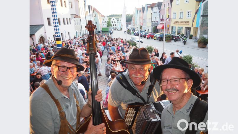 Atmosphäre, Spezialitäten, Wetter, Musik und die Kulisse des Stadtplatzes. Beim Zoiglfest zur 800-Jahr-Feier der Stadt passt alles. krb