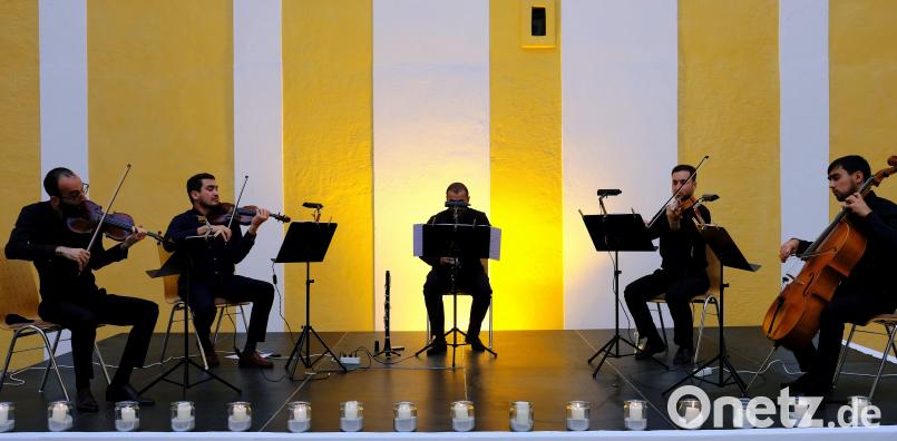 Festlich, heiter, wild hieß es am Mariä Himmelfahrt in Speinshart. Das Festspiel-Quintett des Festivals junger Künstler Bayreuth bietet vor prächtiger Kulisse ein besonderes Konzerterlebnis ohne programmatische Vorbehalte. do