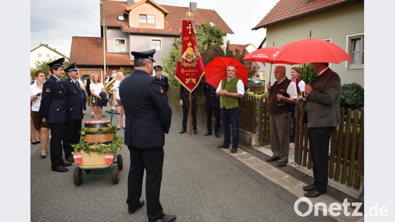 Vorstand Hans Zeitler trug seine Bitte um Übernahme der Schirmherrschaft an Bürgermeister Richard Tischler, Altbürgermeister Albert Maier und Landrat Thomas Ebeling heran. bnr