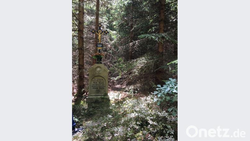 Bei der Lerautalwanderung geht es auch an Kreuzen und Marterln vorbei. dob