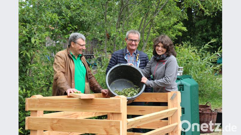 Damit das Gemüse im Garten prächtig gedeiht, braucht es besten Humus. Stefanie Bräunlein hat Tipps für den Kompost. rpp