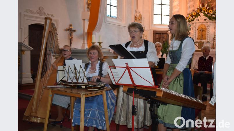 Drei Generationen sind in der "Familienmusi Irlbacher/Lippert" vereint. bnr