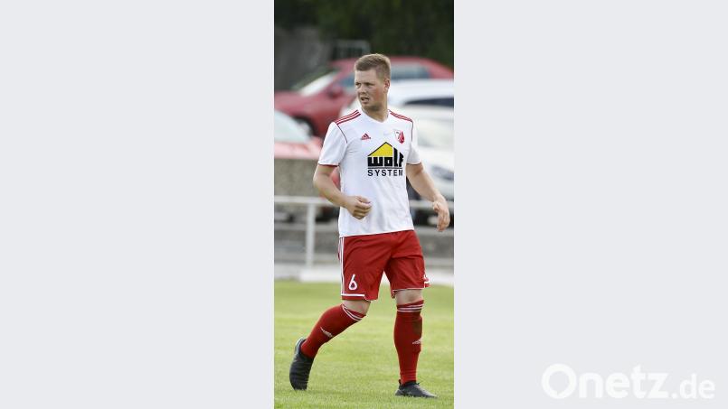 Matthias Rascher, Spielertrainer der DJK Utzenhofen. Ziegler