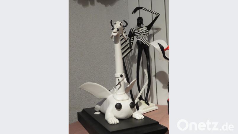 Skurill, lustig und aussagekräftig. Und immer mit dem gewissen Schelm im Nacken: So könnten die Werke des Tirschenreuther Künstlers beschrieben werden. ubb