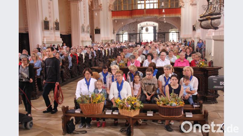 160.000 Menschen haben am Sonntag den Fernsehgottesdienst live aus der Waldsassener Stiftsbasilika angeschaut. kro