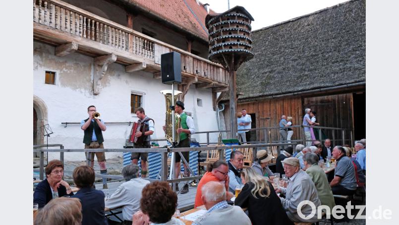Die "Original Oberpfälzer Bierbankmusikanten" sorgten für Stimmung und Tanz. twi