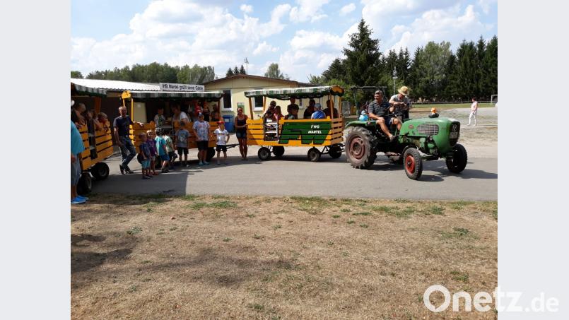 Vor dem Entenrennen machen Bockl-Fahrten Spaß. sei