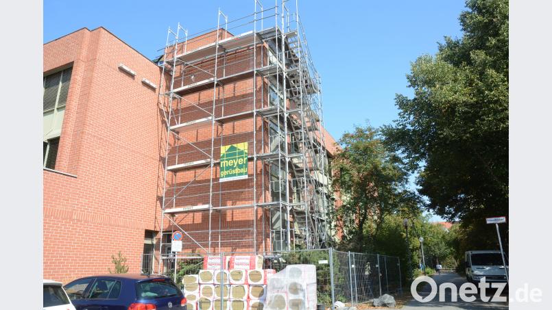 Es ist offensichtlich: Am Neuen Rathaus wird gearbeitet. Gabi Schönberger