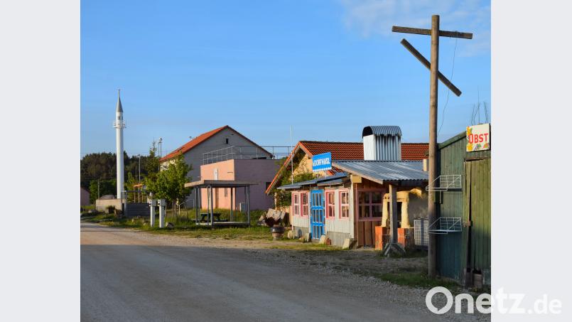 Sieben Übungsdörfer gibt es im Truppenübungsplatz Hohenfels. Sie dienen der Ausbildung der Soldaten für ihre Auslandseinsätze. Im ehemaligen Kirchdorf Enslwang gehört deshalb auch ein Minarett zum Ortsbild. bö
