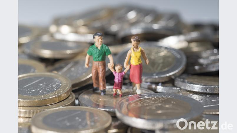 Der Streit ums Familiengeld beschäftigt Bund und Land und auch die Jobcenter in der Oberpfalz. Marc Müller/dpa