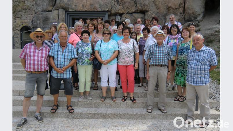 Auch einige Männer schließen sich dem Ausflug des Katholischen Frauenbundes an. hai