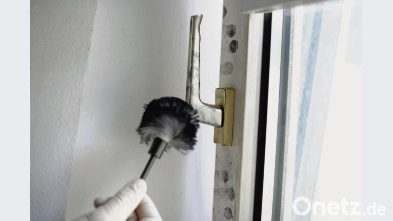 Offenstehende Fenster und Türen erleichtern den Bettlerbanden im Sommer Hauseinbrüche. Die Polizei bittet im Stadtgebiet um erhöhte Vorsicht und Aufmerksamkeit. Bild: Symbolbild: Julian Stratenschulte/dpa