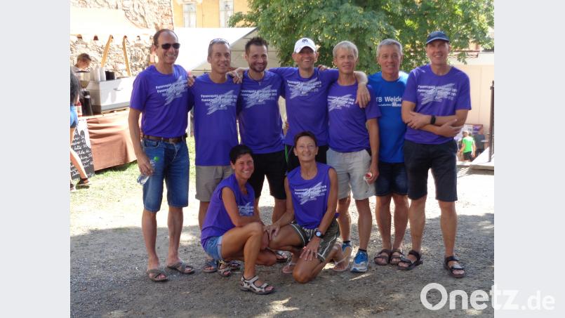 Läufer aus Weiden und der Region absolvierten den Paneuropa-Halbmarathon mit Start in Stadlern. Bild: exb