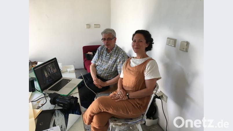 Die WAA-Videoinstallation von Annie Albagli ist in Arbeit. Einige Anfangssequenzen zeigt sie im Atelier des Künstlerhauses Wolfgang Nowak. Bild: ihl