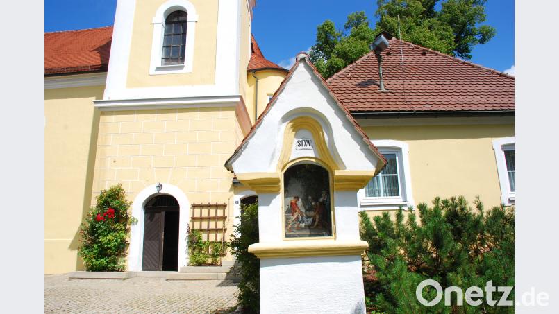Zum Gesamtensemble auf dem Annaberg gehören der Kreuzweg und die Lourdesgrotte. Auch dort werden Führungen angeboten. Bild: Bild: Andreas Royer