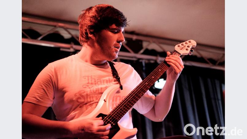 &lt;p&gt;Benedikt Schmidt organisiert einen Gitarren-Workshop in Vohenstrauß.&lt;/p&gt;
 Bild: David Erlmeier