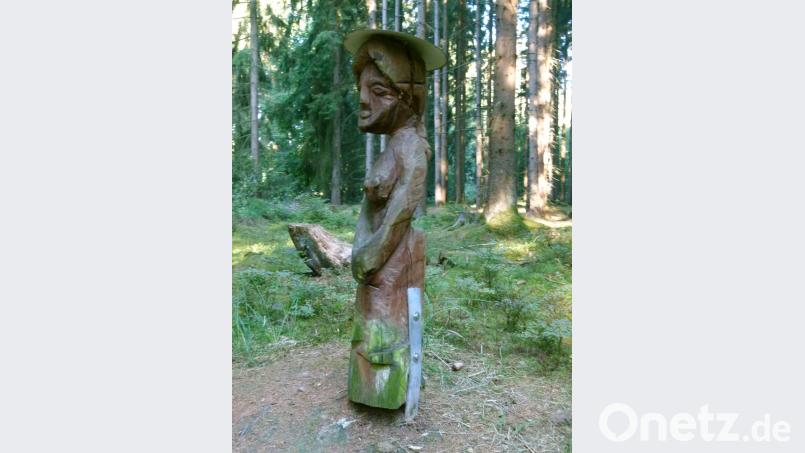 Bizarre Gebilde beleben den Abenteuerpark "Wald". Bild: rn