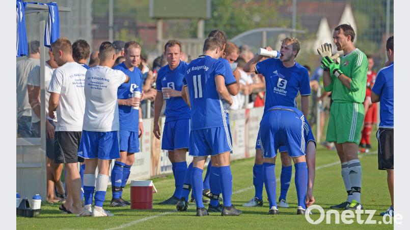 Am Freitag soll es bereits abkühlen, Trinkpausen sind dann nicht mehr nötig wie in den bisherigen Spielen. Der SV Raigering erwartet im vorgezogenen Spiel der Bezirksliga Nord die SV Grafenwöhr. Bild: ref