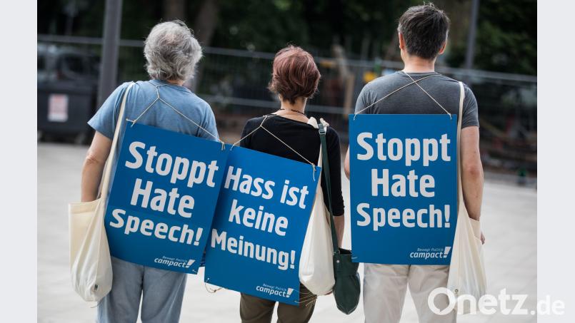 Protest gegen Hass im Internet. Bild: Frank Rumpenhorst/dpa