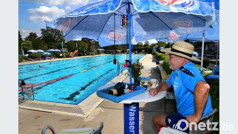 Aus den 1970er Jahren stammt das Freibad in Rieden: Der Zahn der Zeit hat an ihm genagt – eine Sanierung ist dringend notwendig. Bild: Petra Hartl