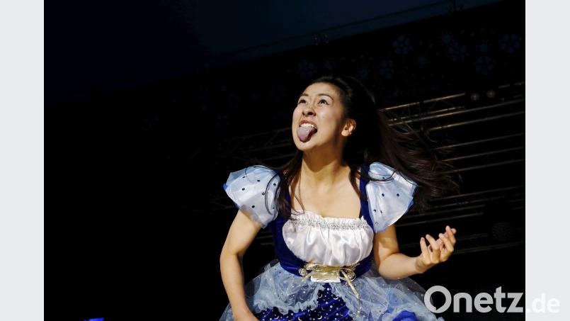Nanami „Seven Seas“ Nagura:&nbsp;Eine Japanerin im Dirndl ist die neue Weltmeisterin. Foto: Eeva Riihelä/Lehtikuva Bild: Eeva Riihelä