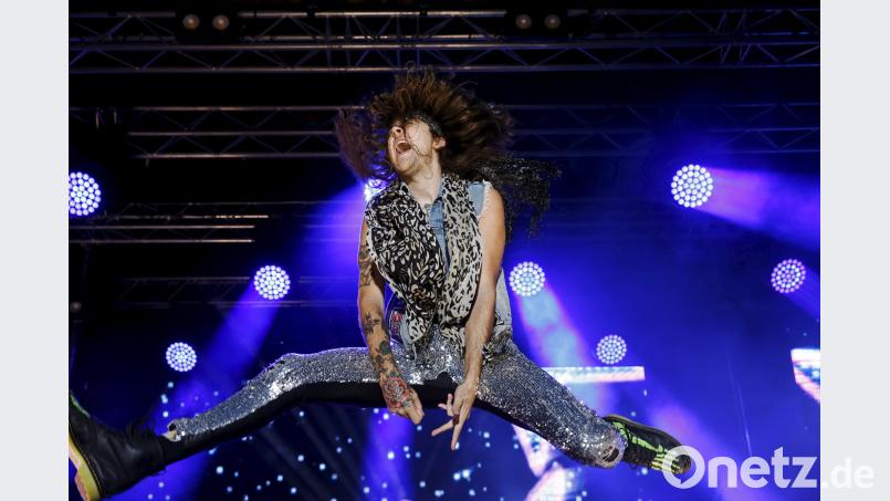 Sven „Sven Spandex“ Smith aus Großbritannien trotzt der Schwerkraft. Foto: Eeva Riihelä/Lehtikuva Bild: Eeva Riihelä