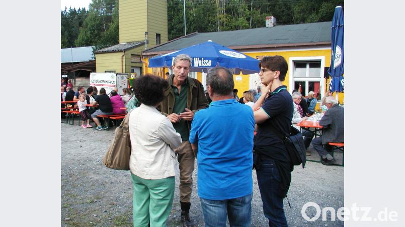 Nicht nur Smalltalk! Macher Alexander Büscher (links) im Gespräch mit Prof. Dr. Tarek Besold (rechts), dessen Wissen im Bereich der künstlichen Intelligenz er nutzen möchte. Bild: ld