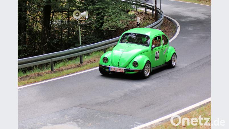 Schnell unterwegs, früher und heute: der beliebte VW-Käfer. Bild: bsc