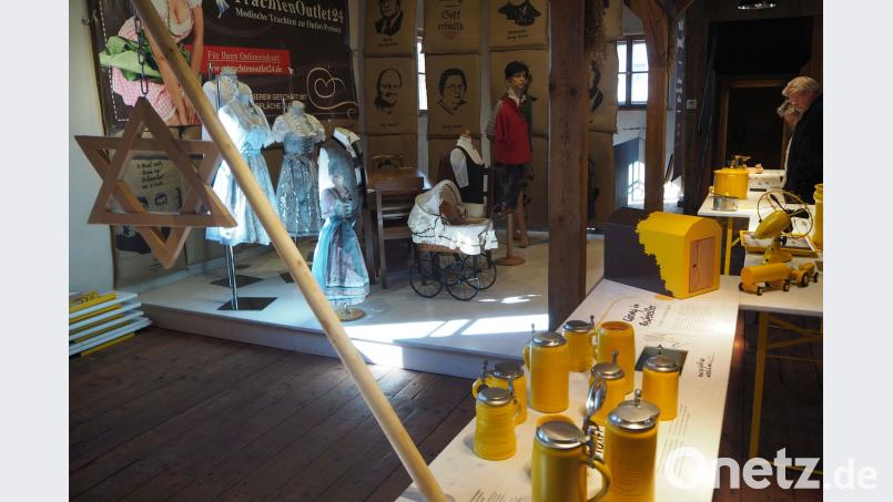 Im Kommunbrauhaus wurde neben der Braukunst auch eine modische Trachtausstellung präsentiert. Bild: gz