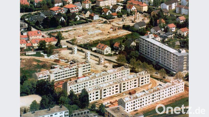Die Housing Area während der Abbrucharbeiten aus der Vogelperspektive, rechts im Bild das Iduna-Haus, ein markantes Hochhaus im D-Programm. Bild: Georg Wachter