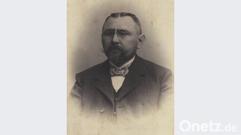 Josef Pöll war 1882 der Nachfolger von Lehrer Engel und unterrichtete bis 1921. Sein Gehalt wird bis zur Jahrhundertwende nicht viel besser gewesen sein. Bild: exb