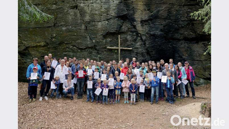 Die Teilnehmer des 88. Ringelfelsenfes nach der Siegerehrung. Bild: kro