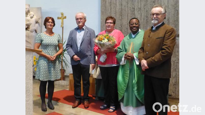 Rosa und Adolf Giehl haben sich in den vergangenen Jahrzehnten mit viel Herzblut für die Pfarrei Heilig-Geist engagiert. Nun gehen sie in den Ruhestand. Bild: ser