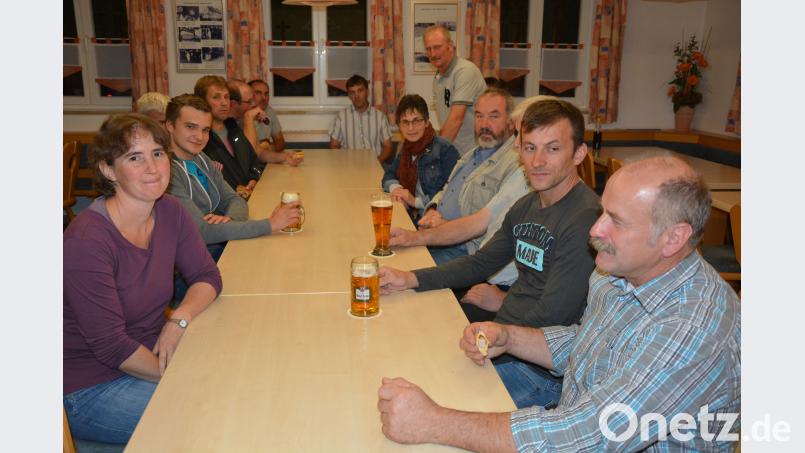 Milchbauern aus der Region unterstützten die Vorstandsspitze des Bundesverbands Deutscher Milchviehhalter. Bild: jr