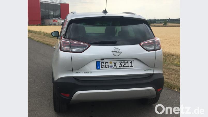 Ein 1,2-l Direkteinspritzer bringt den Crossland gut in Schwung. Bild: Berthold Zeitler