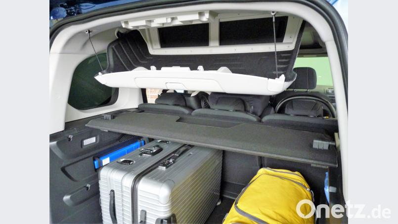 Das ist Spitze: 28 Verstaumöglichkeiten verstecken sich im Innenraum des Opel Combo.Besonders pfiffig die Box, die sich sowohl von der Heckklappe als auch vom Innenraum beschicken lässt. Bild: bz