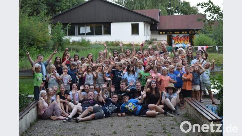 Eine der beiden Gruppen in der Freizeitstätte Weißenberg. Bild: exb