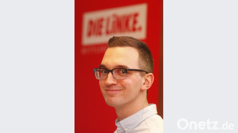Rechtsextremismus-Experte Jan Nowak sprach bei einer Veranstaltung der „Linken“ über die Neonazi-Szene in Schwandorf. Bild: Hirsch