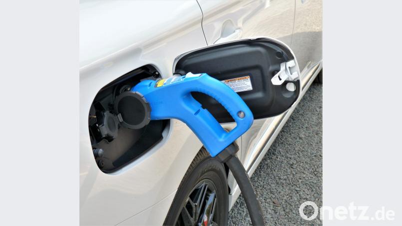 In 25 Minuten ist der Mitsubishi dank Schnelladevorrichtung bis zu 80 Prozent wieder aufgeladen. Bild: bz