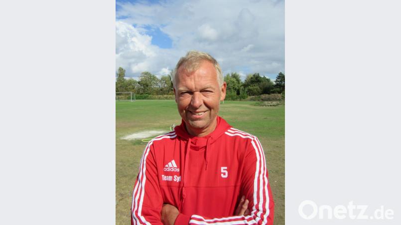 Uwe Glindmeier ist Trainer und Mädchen für alles. Bild: mr