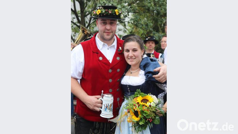 Susanne Kausler und Benni Neidel sind das Rosenberger Oberkirwapaar 2018. Bild: mfh
