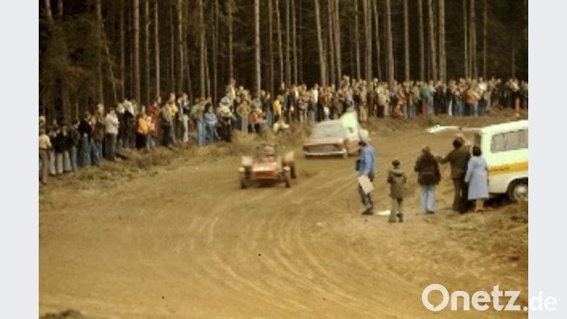 Absperrungen zur Rennstrecke gibt es in den 1970er Jahren noch nicht. Bild: exb