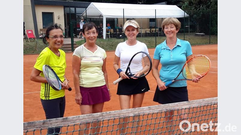 Dieses böhmisch-sächsisch-stiftländische Damen-Quartett hatte sich für sein Doppel manchen Trick von den tschechischen Top-Spielern abgeschaut. Bis zur Entscheidung brauchten sie drei Tie-Breaks, verteilt über zwei Tage. Bild: exb