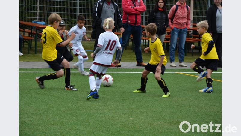 Eine Szene aus dem Eröffnungsspiel SV Steinmühle gegen 1. FC Nürnberg. Bild: jr