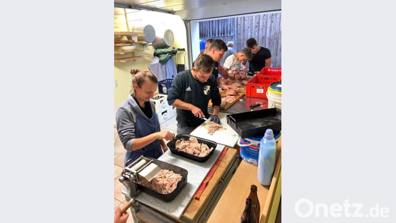 Gutes Essen steht bei der Zeulenreuther Kerwa ganz oben auf der Liste. Bild: hai