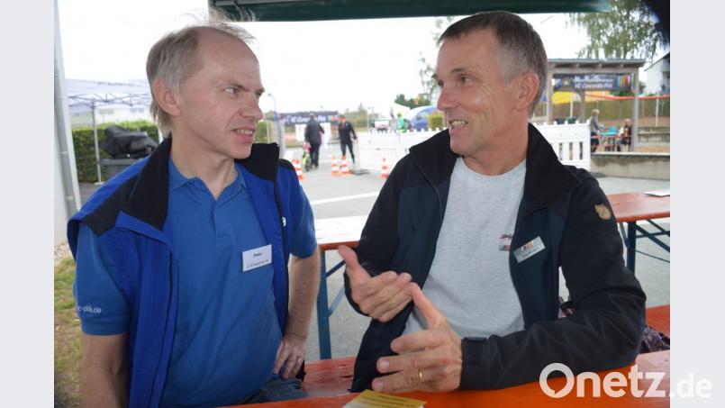 Bruno Nettesheim (rechts) vom BDR im Gespräch mit Organisationsschef Peter Maciejewski. Bild: fz